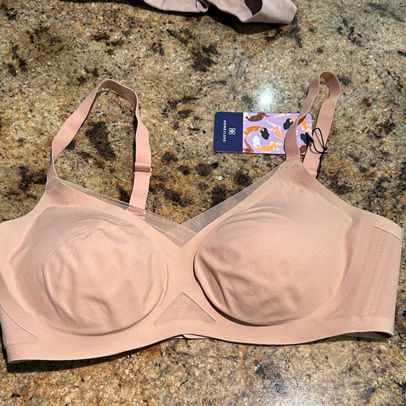 Honeylove Wire Free CrossOver Bra, 36B/C - Picture 6 of 9